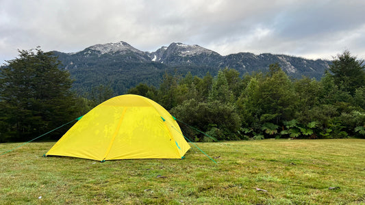 Camping técnico profesional en el sur de chile. Carpa técnica.